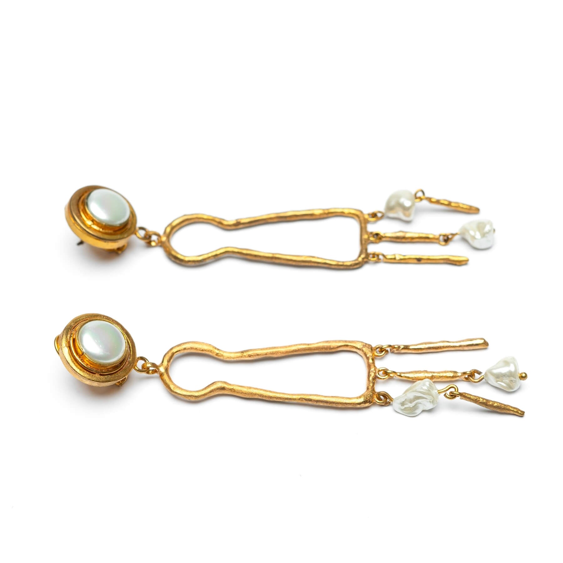 Pearl Keyhole Earrings